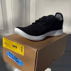 Black Knit Kids' Sneakers - Lightweight Comfort